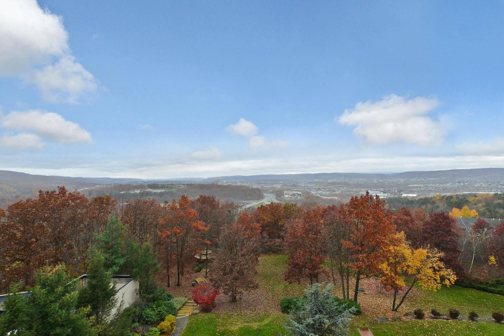 Holiday Inn Wilkes Barre - East Mountain By Ihg Exterior photo